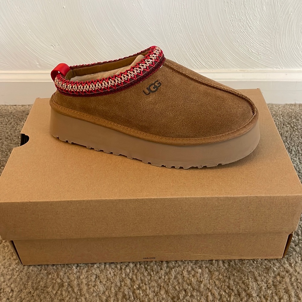 UGG Tazz Slipper